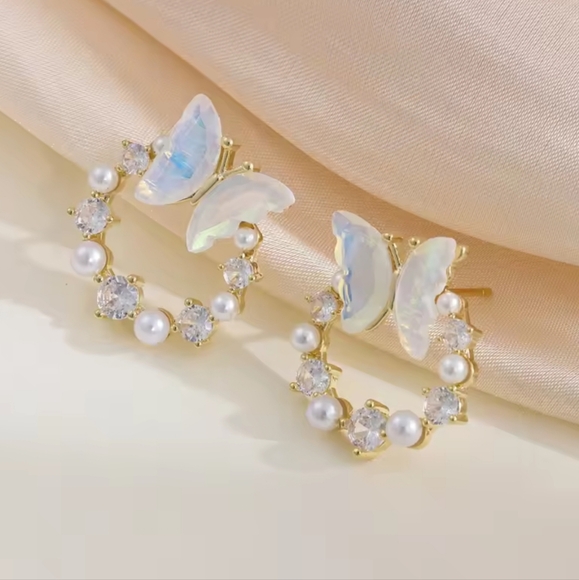 18k gold butterfly diamond earrings - Picture 5 of 6